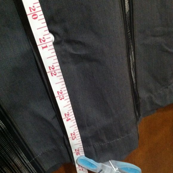 Mens Van Heusen Short Sleeve Dress Shirt XL - Picture 5 of 8